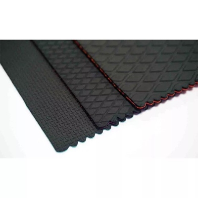 51x130」3mmの黒いCRはスリップ床のマットのためのネオプレンのゴム製 シートを非浮彫りにした