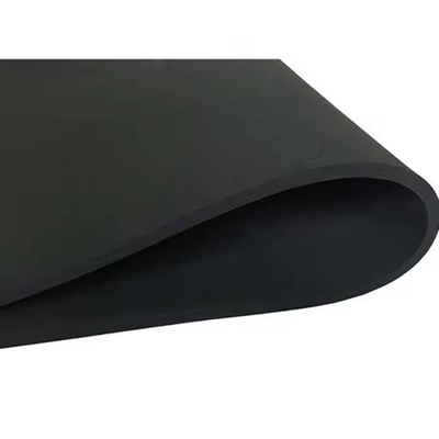 白色の耐薬品性ネオプレン素材。耐久性のある製品に最適です。